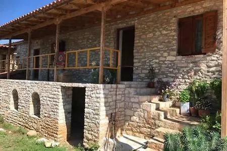 Fotini's Stonehouse Holiday home Khomateron