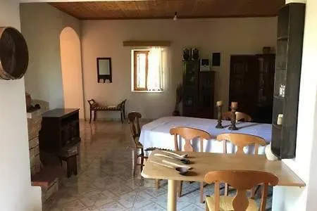 Holiday home Fotini's Stonehouse Khomateron