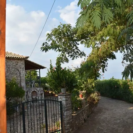 Holiday home Fotini's Stonehouse *