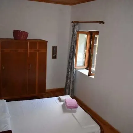 Fotini's Stonehouse Khomateron