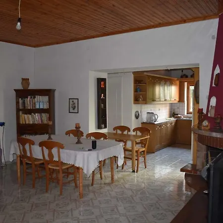 Holiday home Fotini's Stonehouse *
